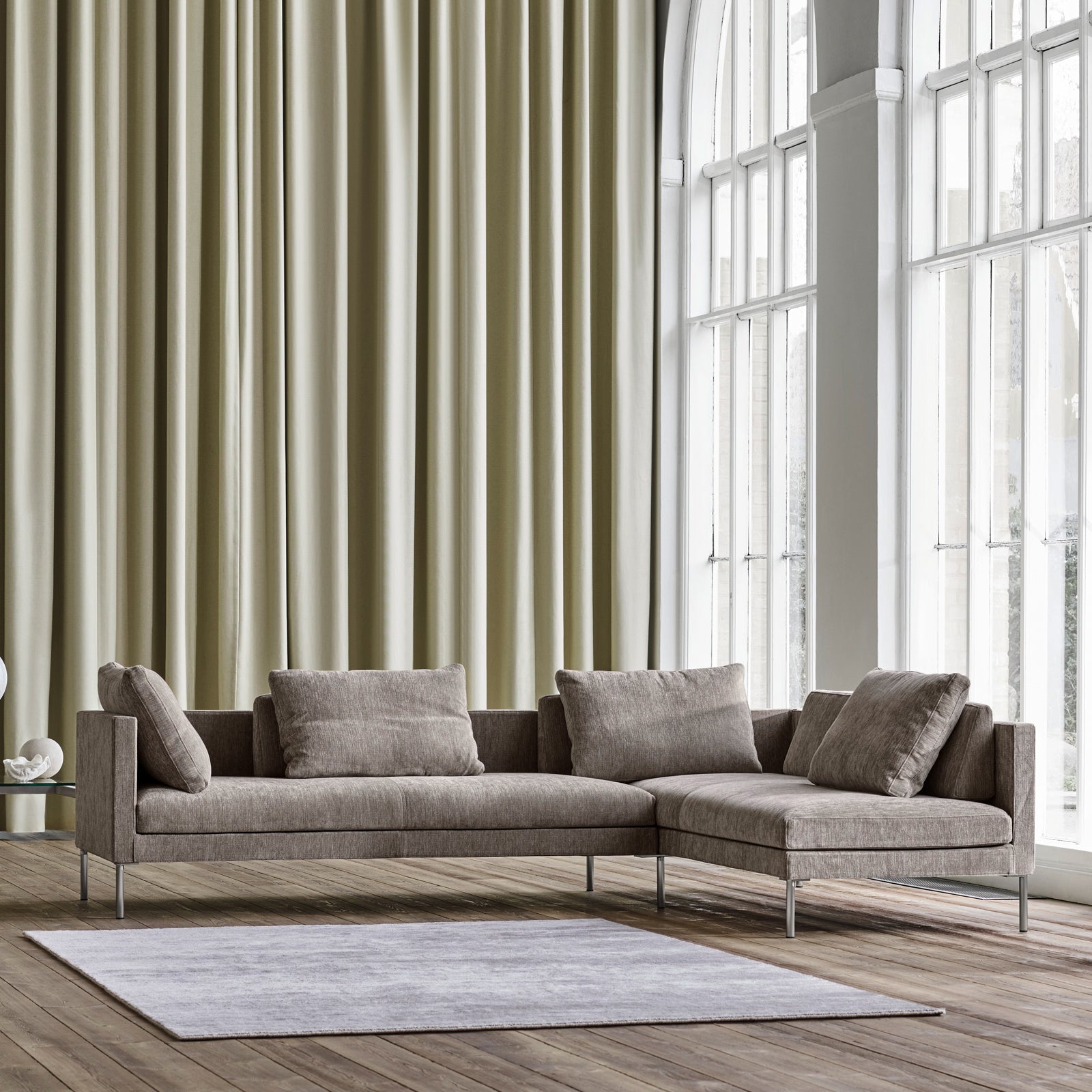 Juul 701 Hjørnesofa - 290x220 - Kampagne Model