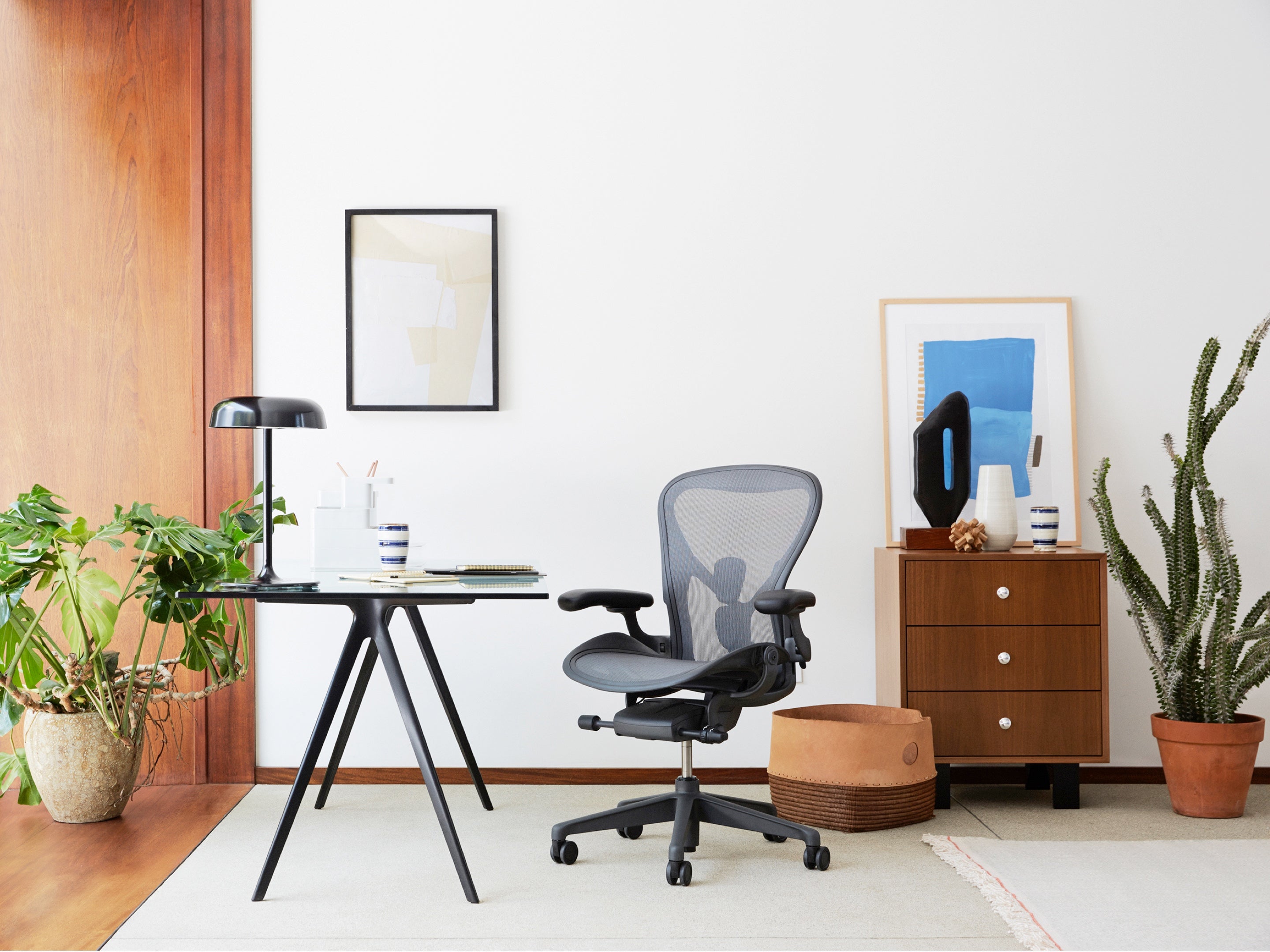 Herman Miller Aeron Graphite