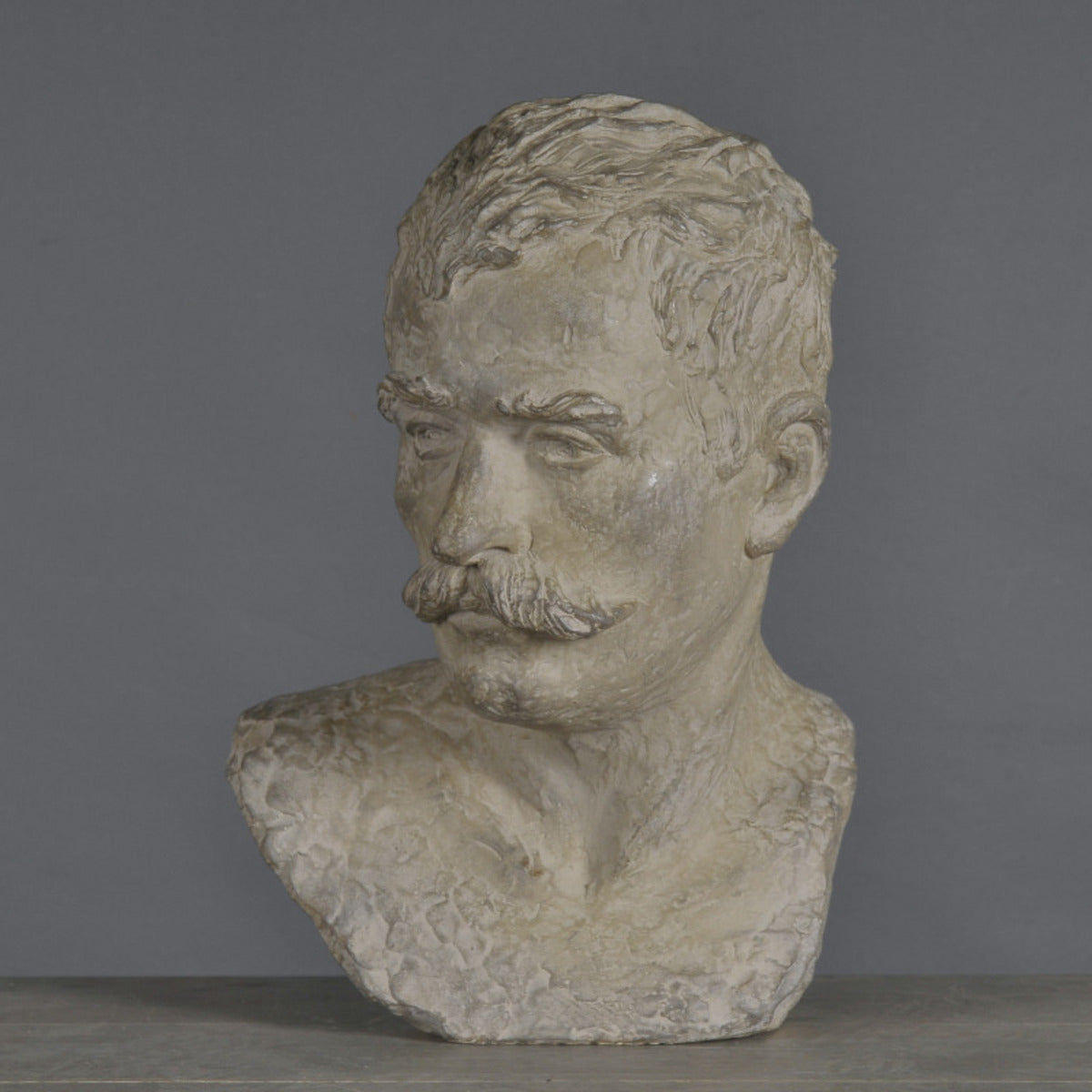 Dandy Bust - 38 cm