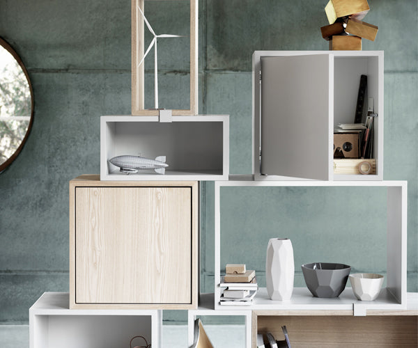 MUUTO Stacked - Medium med Låge - Hvid