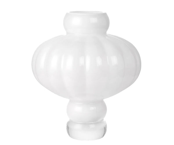 Louise Roe Balloon vase - 08 - Opal White