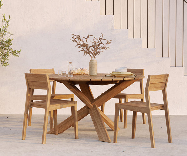 Ethnicraft - Circle Outdoor Dining Table - 136cm.